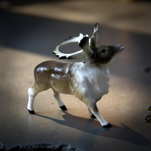 3 Vintage Miniature Bone China Deer Figurines Family Set Mini Small Shadowbox Te - Picture 8 of 9